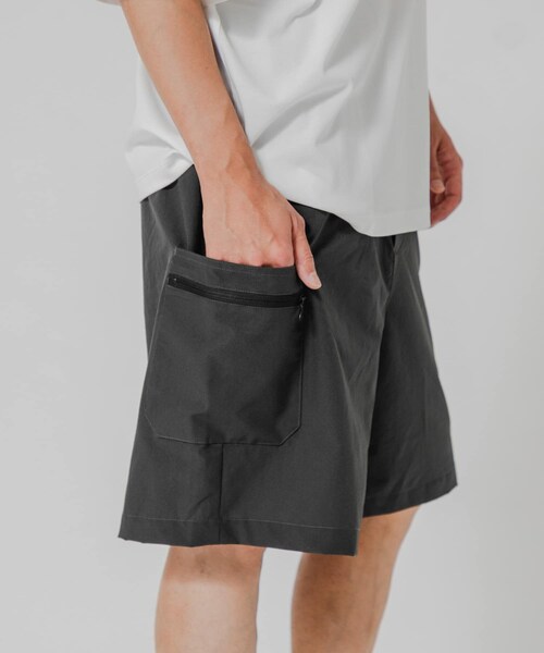 URBAN RESEARCH(アーバンリサーチ)の「『洗濯可/防シワ/撥水』COOL DOTS EASY SHORTS(その他パンツ・メンズ・BLACK/CHARCOAL/NAVY・M/L)」の19枚目の写真