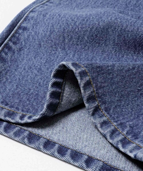 URBAN RESEARCH（アーバンリサーチ）の「ワイドストレートデニムパンツ（デニムパンツ・レディース・BLACK/LT BLUE・36/38/40）」の15枚目の写真