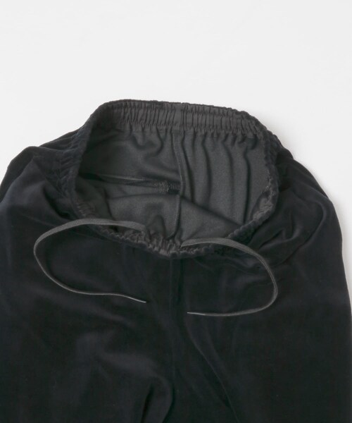 EKAL（エカル）の「ベロアストレートパンツ（その他パンツ・レディース・ネイビー/ブラック・One）」の14枚目の写真