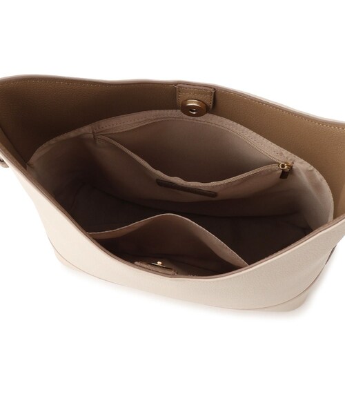 ROPE' PICNIC（ロペピクニック）の「me fit BAG ミドルプラス・ワンショルダーフィットバッグ（ショルダーバッグ・レディース・ブラック/キナリ/ブラウン系/カーキ系・F）」の18枚目の写真
