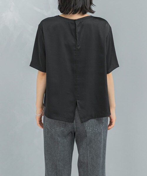 URBAN RESEARCH ROSSO（アーバンリサーチロッソ）の「UVカットサテンブラウス（Tシャツ/カットソー・レディース・MAUVEPINK/BLACK/OFF 1・Free）」の18枚目の写真
