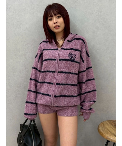 EVRIS（エヴリス）の「オーバーサイズフードニットトップス【セットアップ着用可能】（パーカー・レディース・ブラック/ピンク/ブラウン・F）」の3枚目の写真