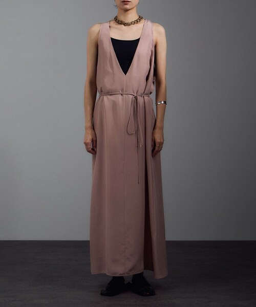 ADAM ET ROPE'（アダムエロペ）の「[25AW]GENTLE SILK ジャンパースカート【セットアップ対応・洗える】（ジャンパースカート・レディース・ブラック/ブラウン系/ピンク系・F）」の19枚目の写真