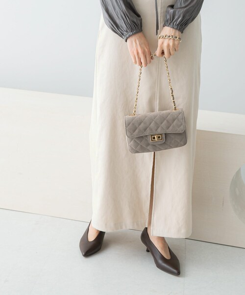 URBAN RESEARCH ROSSO（アーバンリサーチロッソ）の「AULENTTI　スエードキルティングバッグ（ショルダーバッグ・レディース・TAUPE・-）」の3枚目の写真