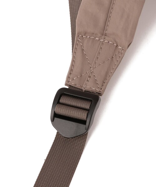 Jayro（ジャイロ）の「皺ナイロンL字リュック（バックパック/リュック・レディース・ブラック/ホワイト系/ブラウン系/ブルー系・F）」の13枚目の写真