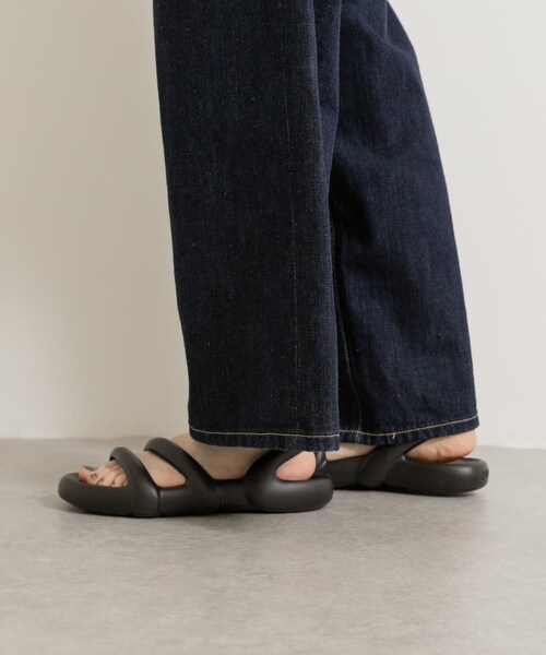 THE GOODLAND MARKET（ザグッドランドマーケット）の「CAMPER　Kobarah Flat（サンダル・レディース・001BLK/012YEL・37/38/39）」の9枚目の写真