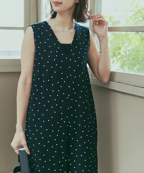 URBAN RESEARCH DOORS(アーバンリサーチドアーズ)の「リネンレーヨンドットオールインワン(サロペット/オーバーオール・レディース・NATURAL/BLACK・S/M)」の17枚目の写真