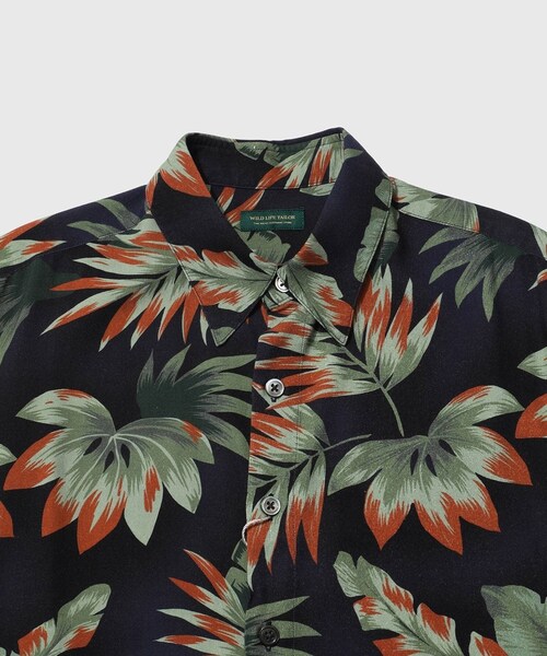 ADAM ET ROPE'(アダムエロペ)の「FLOWER PRINT S/S SHIRT(シャツ/ブラウス・メンズ・ネイビー・L/M/S)」の5枚目の写真