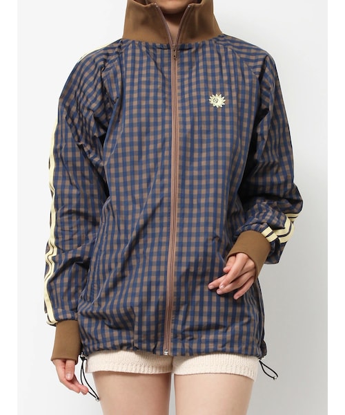 EVRIS（エヴリス）の「バックロゴブレーカージャンパー（ナイロンジャケット・レディース・ブラック/ミックス/ブルー・F）」の4枚目の写真