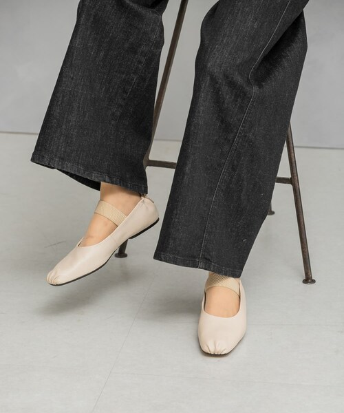 URBAN RESEARCH ROSSO（アーバンリサーチロッソ）の「JVAM　CAIRO フラットシューズ（その他シューズ・レディース・BLK/SALINAS・36/37/38）」の3枚目の写真