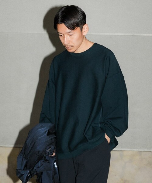 URBAN RESEARCH（アーバンリサーチ）の「『別注』Champion×Wide Dad　RW DAD SWEAT CREW-NECK（スウェット・メンズ・NAVY・1/2）」の11枚目の写真