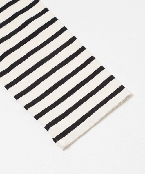 かぐれ（カグレ）の「コットンボートネックカットソー（Tシャツ/カットソー・レディース・IVORY/BLACK/BORDER・Free）」の20枚目の写真