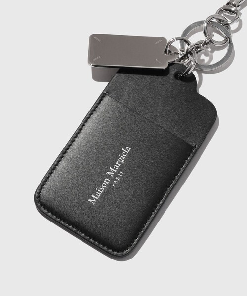 ADAM ET ROPE'(アダムエロペ)の「【Maison Margiela/メゾン マルジェラ】TAG KEYRING AND CARD HOLDER BIG(カードケース・レディース・ブラック・F)」の3枚目の写真