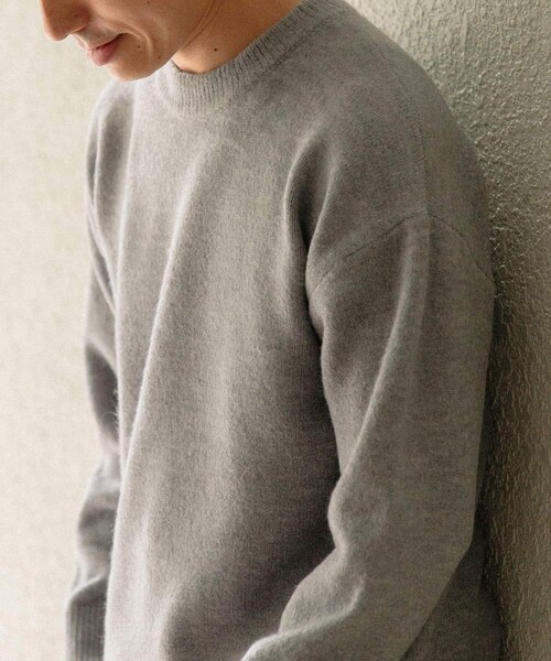 ITEMS URBANRESEARCH（アイテムズ アーバンリサーチ）の「クルーネック メランジニット プルオーバー（ニット/セーター・メンズ・BEG/GRY/CHA/KHK・M/L）」の6枚目の写真