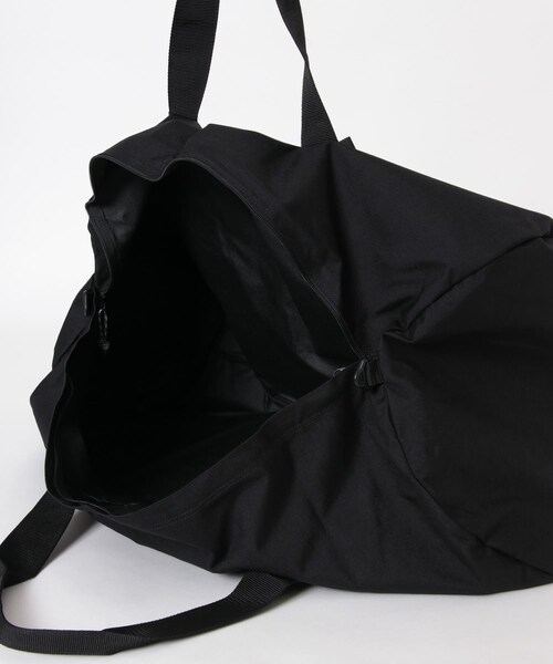 URBAN RESEARCH（アーバンリサーチ）の「OUTDOOR PRODUCTS　Roll Boston GIANT（ボストンバッグ・メンズ・FUCHSIA/BEIGE/BLACK/BURGUNDY/LIMELIGHT/NAVY/PURPLE/RED/SKYBLUE/TANGERINE・FREE）」の13枚目の写真