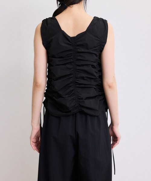 ADAM ET ROPE'（アダムエロペ）の「【WEB限定】シャーリングジレ（ベスト・レディース・ブラック/オフホワイト/ブラウン・F）」の22枚目の写真