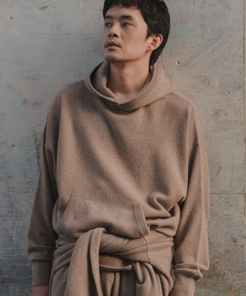 URBAN RESEARCH（アーバンリサーチ）の「dDdDdDd　CASHMERE VINTAGE HOODIE（パーカー・メンズ・BEIGE/BLACK/NAVY/M GRAY・M/L/XL）」の17枚目の写真