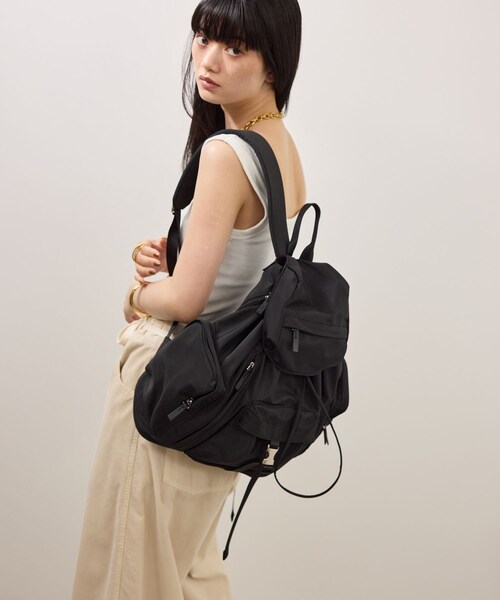 ADAM ET ROPE'(アダムエロペ)の「【WEB限定】撥水アウトポケットリュック(バックパック/リュック・レディース・ブラック/ブラウン系・F)」の9枚目の写真