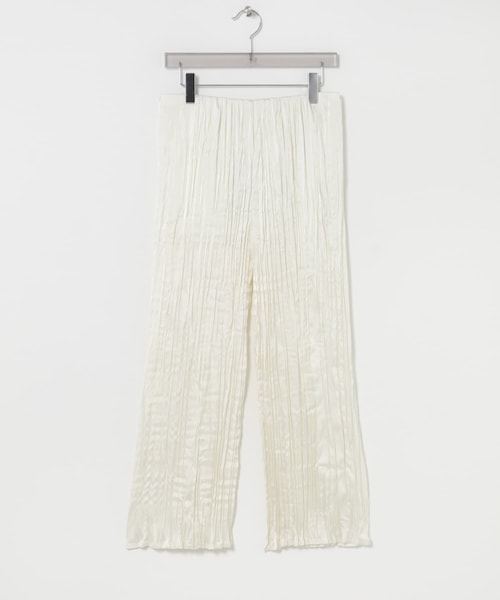 URBAN RESEARCH(アーバンリサーチ)の「Studio Doe SATIN PLEATED EASY PANTS(その他パンツ・レディース・CREAM/BLACK/GREY・S/M)」の1枚目の写真