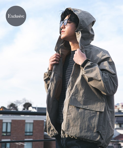 URBAN RESEARCH DOORS(アーバンリサーチドアーズ)の「『別注』Snow Peak Apparel×DOORS NYLON WASHER PARKA(マウンテンパーカー・メンズ・GREIGE/CHARCOAL/BLACK・M/L/XL)」の3枚目の写真