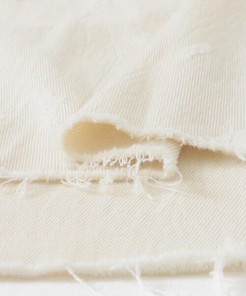 URBAN RESEARCH DOORS(アーバンリサーチドアーズ)の「tiit tokyo damage flare skirt(デニムスカート・レディース・off white・36)」の8枚目の写真