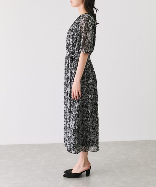 Jayro（ジャイロ）の「楊柳花柄プリントワンピース（ワンピース・レディース・ブラック系/ホワイト系・M）」の19枚目の写真