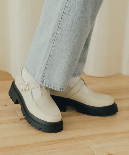 SENSE OF PLACE by URBAN RESEARCH（センスオブプレイスバイアーバンリサーチ）の「Tストラップボリュームソールシューズ（ドレスシューズ・レディース・BLACK/IVORY/D.BROWN・S/M/L）」の7枚目の写真