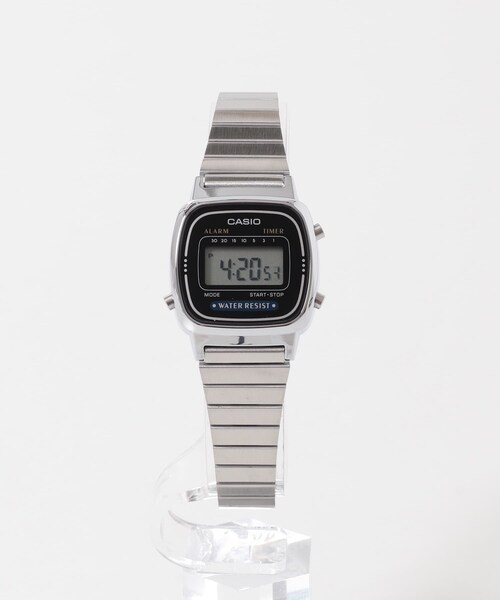 URBAN RESEARCH DOORS(アーバンリサーチドアーズ)の「CASIO メタルデジタルウォッチ(アナログ腕時計・レディース・シルバー・-)」の2枚目の写真