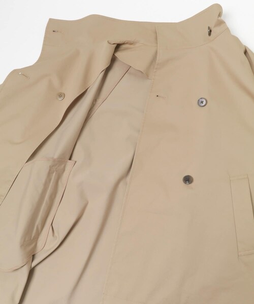 URBAN RESEARCH（アーバンリサーチ）の「スタンドカラーミドル丈トレンチコート（ステンカラーコート・レディース・BEIGE/NAVY・36/38）」の16枚目の写真