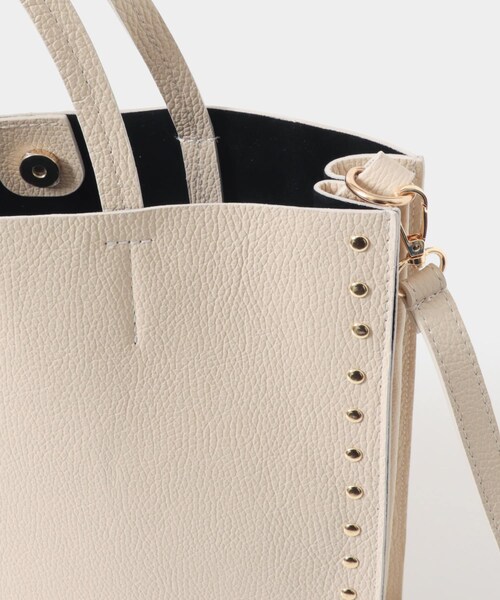 URBAN RESEARCH ROSSO（アーバンリサーチロッソ）の「AULENTTI　スタッズスクエアバッグ（ハンドバッグ・レディース・BEIGE/BROWN・Free）」の15枚目の写真