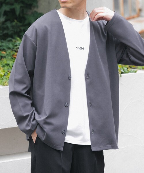 ITEMS URBANRESEARCH(アイテムズ アーバンリサーチ)の「UVカット梨地カーディガン+刺繍Tシャツセット(楽着シリーズ)(カーディガン/ボレロ・メンズ・BLACK/CHARCOAL/BEIGE/BLUE・M/L)」の17枚目の写真