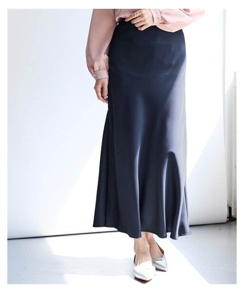 nissen（ニッセン）の「＜大きいサイズ＞サテンAラインスカート（防しわ）（スカート・レディース・ラテピンク/グレージュ/ネイビー/カーキ・L/LL/3L/4L/5L/6L/8L/10L）」の9枚目の写真