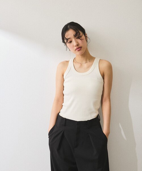 ADAM ET ROPE'(アダムエロペ)の「【サステナブル】ブラウスセットタンクトップ(シャツ/ブラウス・レディース・ブラック系/キナリ系・F)」の16枚目の写真