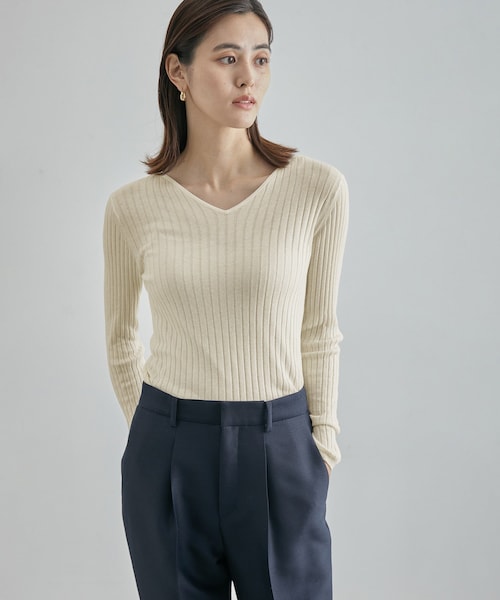 ROPE'(ロペ)の「【限定店舗・J'aDoRe限定】エレガンス キュアフィーロ Vネックリブプルオーバー(Tシャツ/カットソー・レディース・ネイビー/オフホワイト・F)」の1枚目の写真