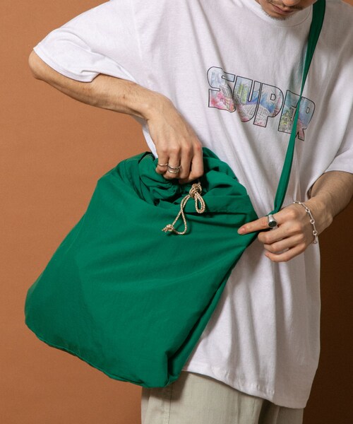 URBAN RESEARCH(アーバンリサーチ)の「RELAX FIT イージーバッグ(その他雑貨・メンズ・WHITE/レンガ/BROWN/L OLIVE/GREEN/NAVY/CHARCOAL/BLACK/PINK/BEIGE/YELLOW・FREE)」の7枚目の写真