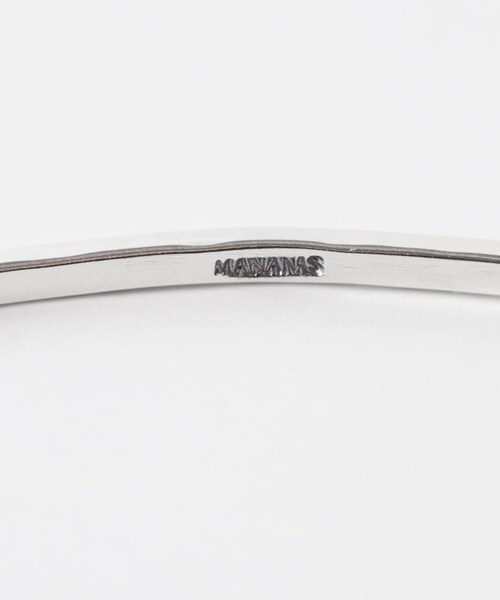 URBAN RESEARCH Sonny Label（アーバンリサーチサニーレーベル）の「MANANAS　Square Bangle（ブレスレット・メンズ・SILVER・One）」の7枚目の写真
