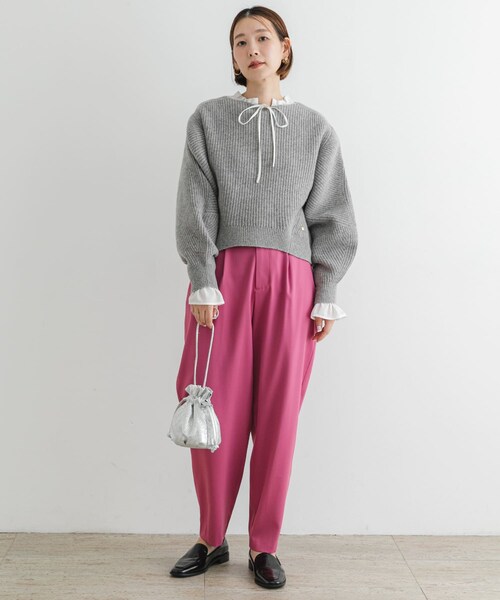 URBAN RESEARCH ROSSO（アーバンリサーチロッソ）の「F by ROSSO　サテンストレッチカーブフォルムパンツ（その他パンツ・レディース・PINK/OFF WHITE・36/38）」の14枚目の写真