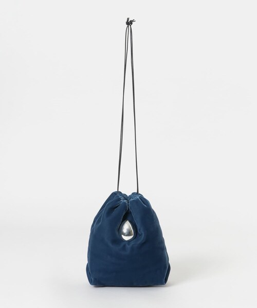 URBAN RESEARCH(アーバンリサーチ)の「『一部別注カラー』JAMIRAY EGGVELVET D/S PUFFER BAG(ショルダーバッグ・レディース・BLUE/BLACK/別注RED・-)」の18枚目の写真