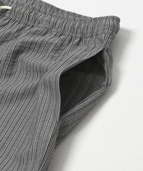 URBAN RESEARCH（アーバンリサーチ）の「Acy　SEERSUCKER BUGGY SHORTS（その他パンツ・メンズ・GRAY/L.GREEN・L/XL）」の6枚目の写真