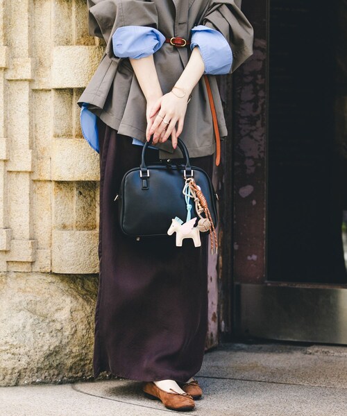 RODE SKO（ロデスコ）の「チャームセットボストンバッグ（ボストンバッグ・レディース・BROWN/BLACK/CAMEL・one）」の7枚目の写真