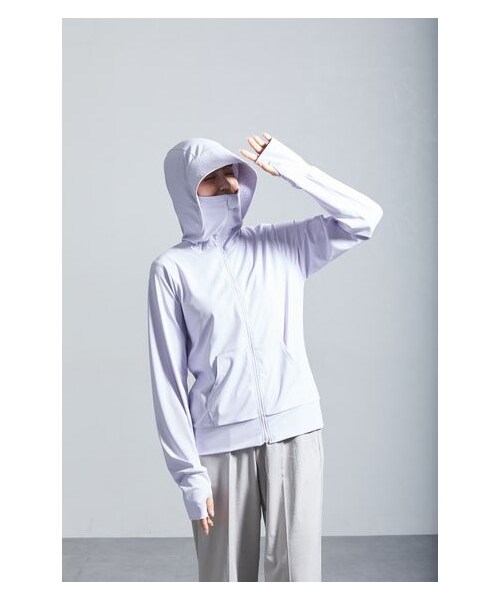 nissen（ニッセン）の「高身長【読者モデルと一緒に作りました】トールさん設計接触冷感UVカット指穴付パーカー（パーカー・レディース・オフホワイト/黒/モカベージュ/ラベンダー・MTT/LTT/LLTT/3LTT/4LTT/5LTT）」の20枚目の写真