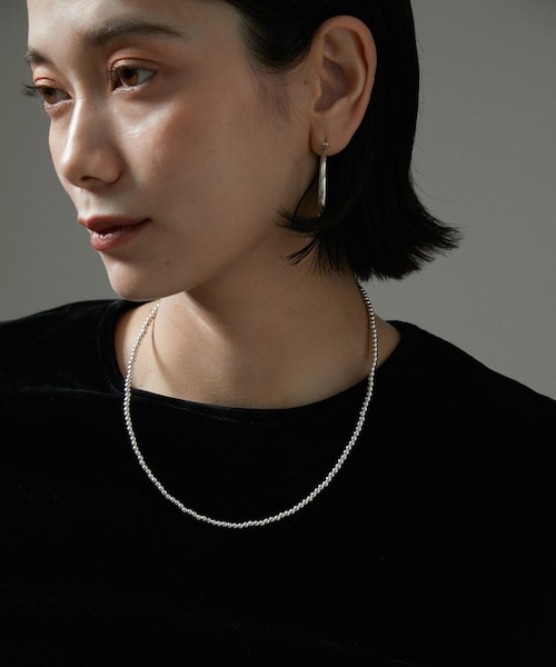 ADAM ET ROPE'（アダムエロペ）の「【J'aDoRe・店舗限定】【ERICKA NICOLAS BEGAY】ナバホパールネックレス3mm/45cm（ネックレス・レディース・シルバー・F）」の3枚目の写真