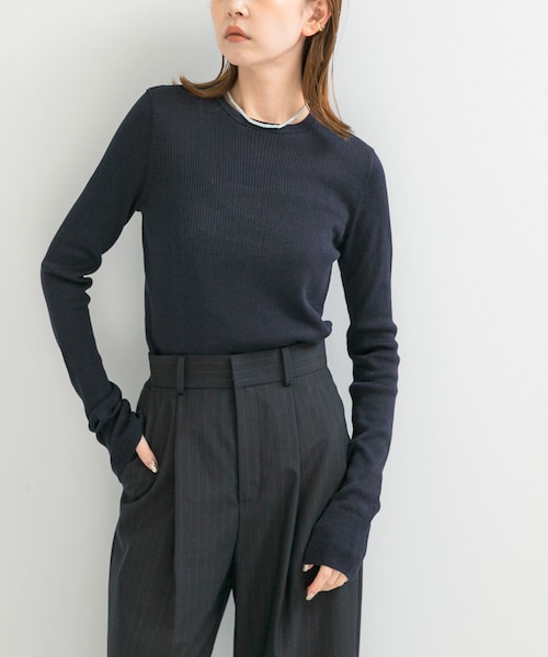 URBAN RESEARCH ROSSO（アーバンリサーチロッソ）の「シルク混リブデザインニット（ニット/セーター・レディース・WHITE/CREAM/GRAY/D/NAVY・FREE）」の4枚目の写真