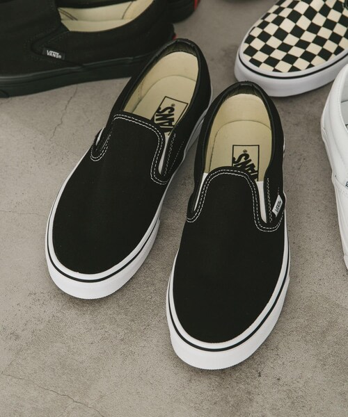 URBAN RESEARCH DOORS（アーバンリサーチドアーズ）の「VANS　UA Classic Slip-On（スニーカー・メンズ・BLK/WHT/Navy/True White/BLK/BLK/CHECKER・8/8.5/9/9.5/10）」の6枚目の写真