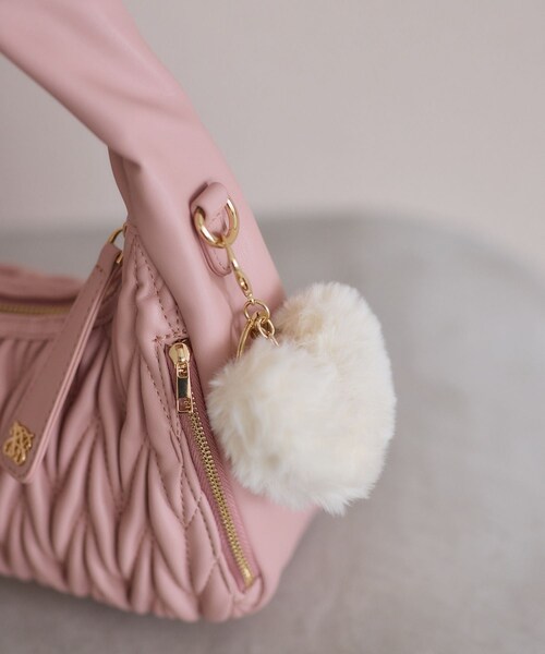 VIS(ビス)の「ハートファーチャーム(キーホルダー・レディース・オフホワイト/ベージュ/ピンク・F)」の18枚目の写真