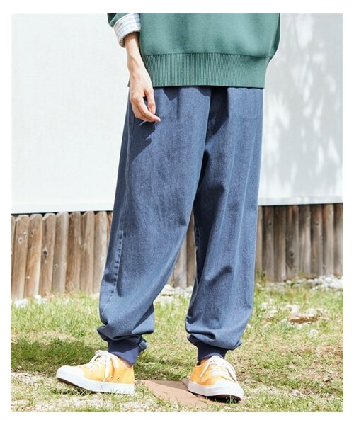 nissen（ニッセン）の「＜大きいサイズ＞楽ちんデニム裾リブパンツ（ゆったりヒップ）（パンツ・レディース・ユーズドブルー/インディゴブルー・L/LL/3L/4L/5L/6L/8L/10L）」の6枚目の写真