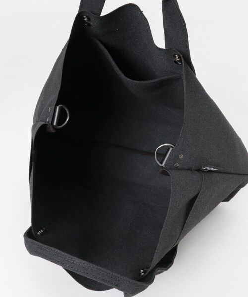 URBAN RESEARCH（アーバンリサーチ）の「KARRI AMIACALVA　2 way tote L（トートバッグ・メンズ・BLACK/GRAY・L）」の9枚目の写真