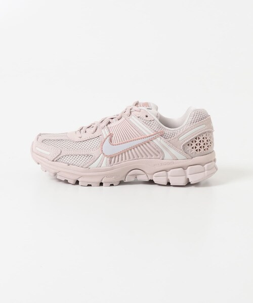 URBAN RESEARCH(アーバンリサーチ)の「NIKE ズームボメロ 5 GLD(スニーカー・レディース・F BN/M BRO/S RD/V GRR・23.5/24/24.5/25)」の21枚目の写真