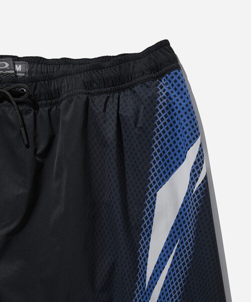 Saturdays NYC（サタデーズ ニューヨークシティ ）の「Oakley X Saturdays Timothy Swim Short（水着・メンズ・ブラック/グリーン・L/M/S）」の10枚目の写真