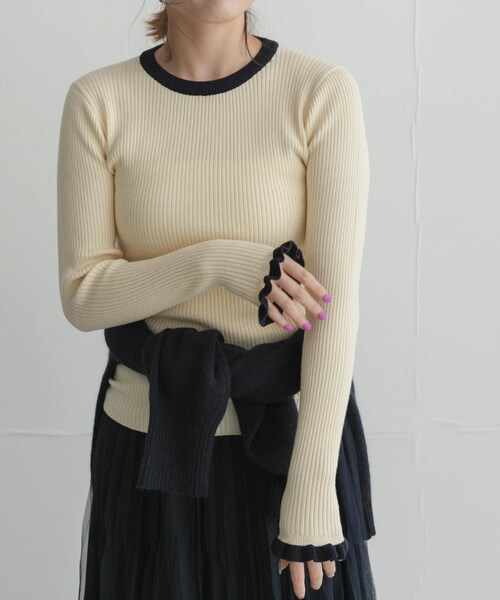 URBAN RESEARCH Sonny Label（アーバンリサーチサニーレーベル）の「静電防止フリルクルーネックリブニットプルオーバー（ニット/セーター・レディース・IVOxNVY/CCLxOFF/BRNxMNT/BEGxORG・Free）」の8枚目の写真